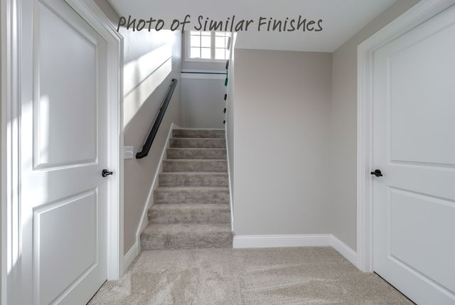 300 N 15th Street, Leclaire, IA 52753