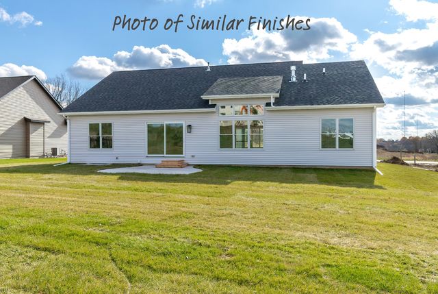 300 N 15th Street, Leclaire, IA 52753