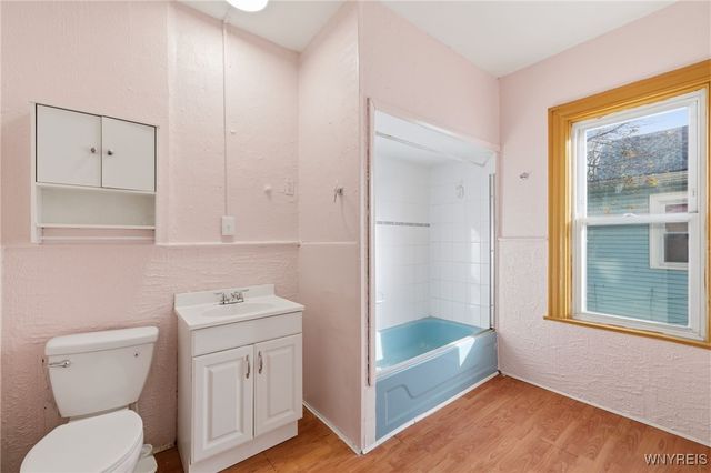 520 Woodlawn Avenue, Buffalo, NY 14208