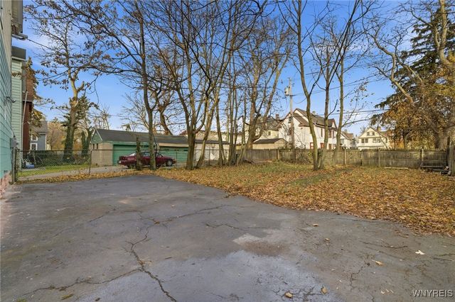 520 Woodlawn Avenue, Buffalo, NY 14208