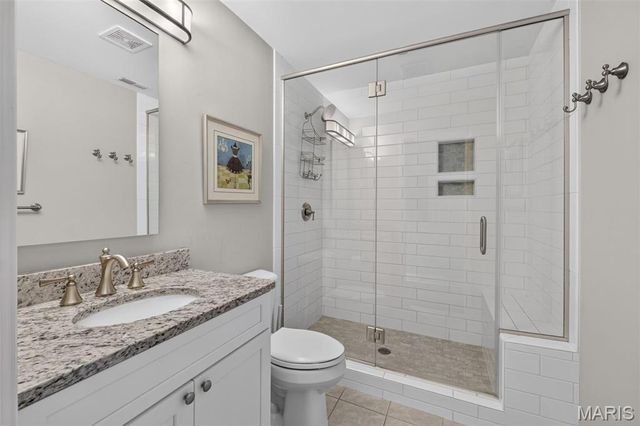 8 Haven View Drive, Creve Coeur, MO 63141