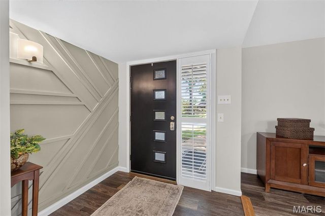 8 Haven View Drive, Creve Coeur, MO 63141