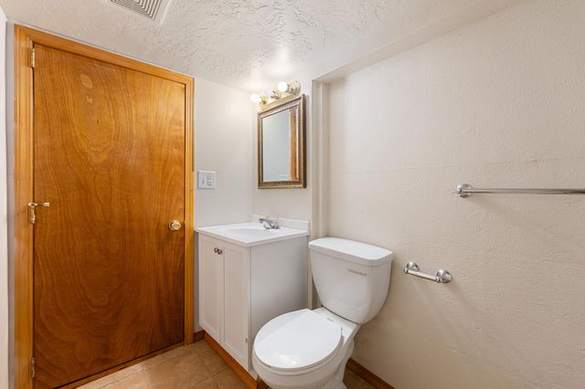 2304 E Rockwell Ave, Spokane, WA 99207