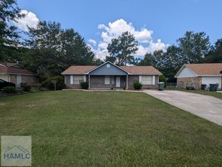 1413 Desert Storm Drive, Hinesville, GA 31313
