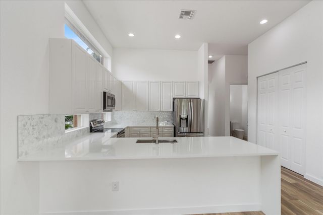 6830 FIJI Circle, Boynton Beach, FL 33437