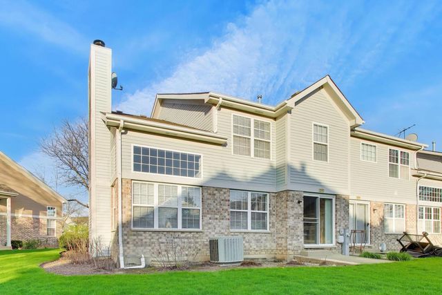 1422 Welland Court 1422, Roselle, IL 60172