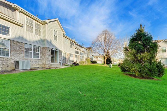 1422 Welland Court 1422, Roselle, IL 60172