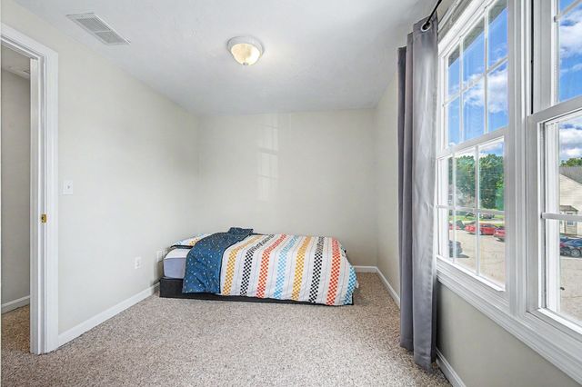 10 Fuller Ave 15, Attleboro, MA 02703