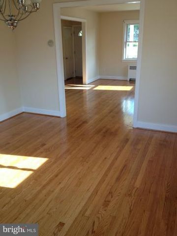 925 CHESTNUT HILL AVE, Baltimore, MD 21218