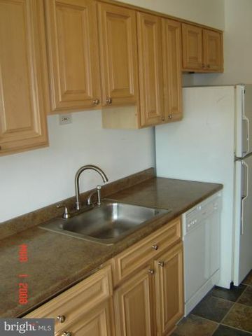 925 CHESTNUT HILL AVE, Baltimore, MD 21218