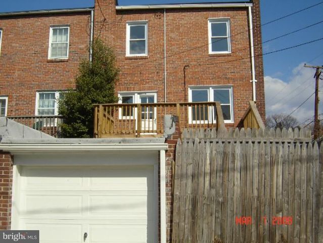 925 CHESTNUT HILL AVE, Baltimore, MD 21218