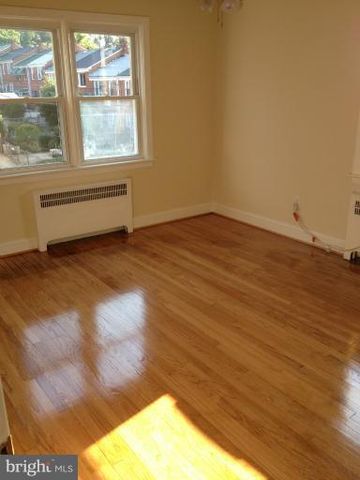 925 CHESTNUT HILL AVE, Baltimore, MD 21218