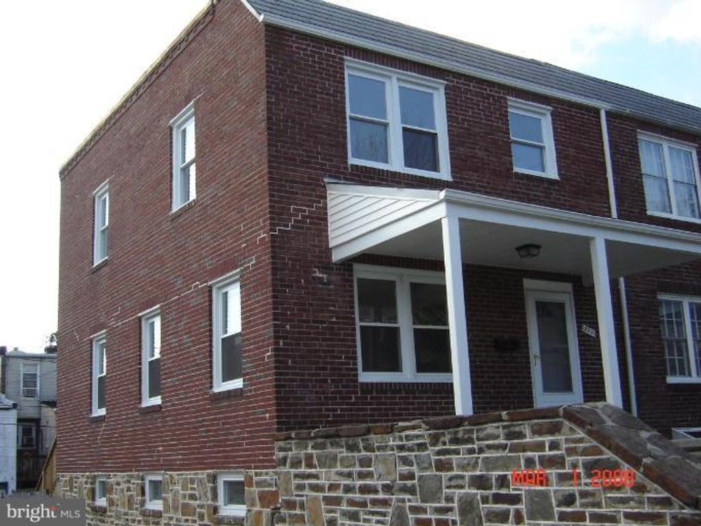 925 CHESTNUT HILL AVE, Baltimore, MD 21218
