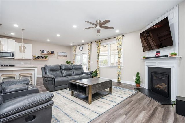 105 Discovery Drive, Acworth, GA 30102