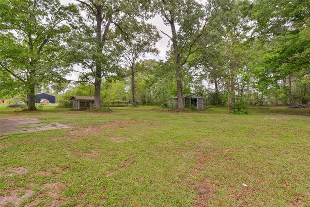 677 County Road 6763, Dayton, TX 77535