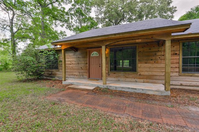 677 County Road 6763, Dayton, TX 77535