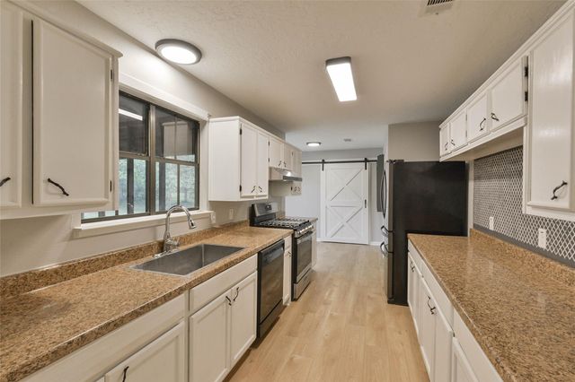 677 County Road 6763, Dayton, TX 77535