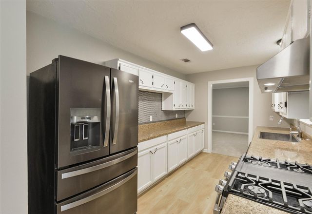 677 County Road 6763, Dayton, TX 77535