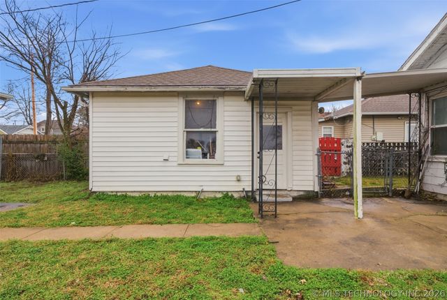 402 E 6th Street, Claremore, OK 74017