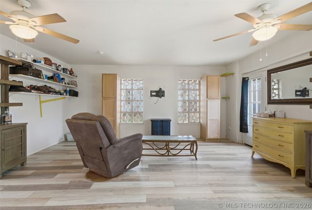 402 E 6th Street, Claremore, OK 74017