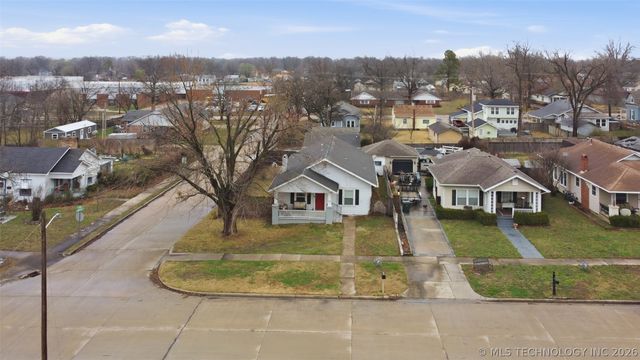 402 E 6th Street, Claremore, OK 74017
