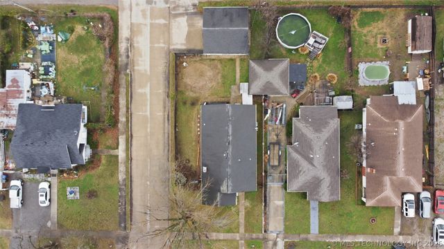 402 E 6th Street, Claremore, OK 74017