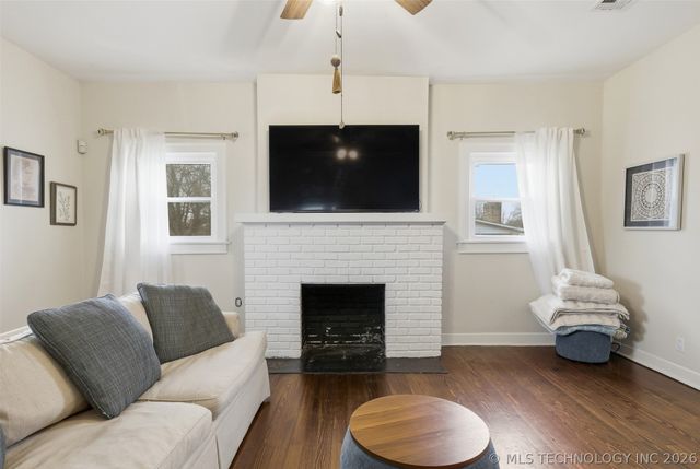 402 E 6th Street, Claremore, OK 74017