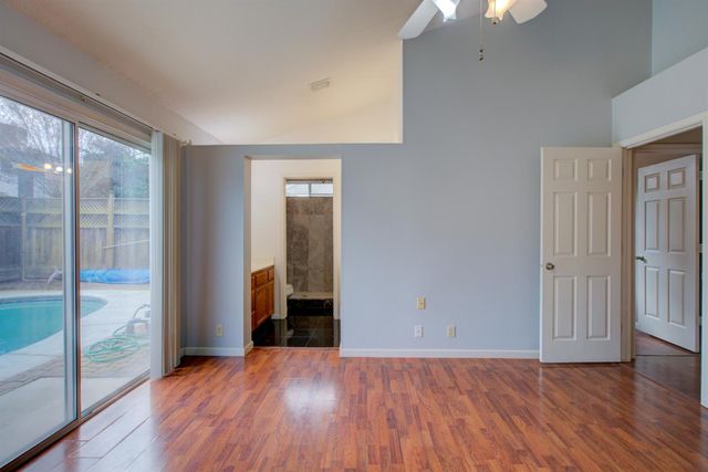 6054 Kasper Dr, Riverbank, CA 95367