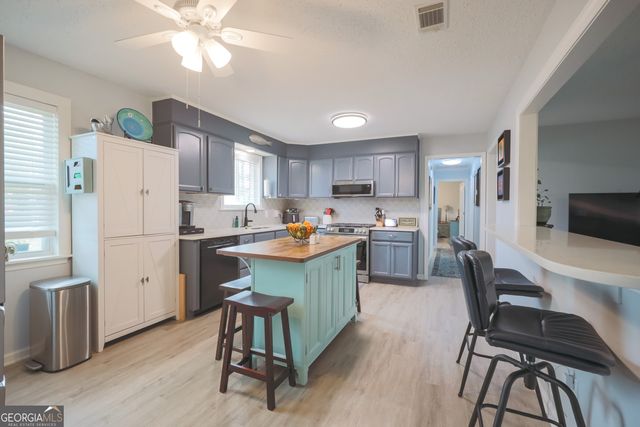 106 Beaver Drive, Blackshear, GA 31516