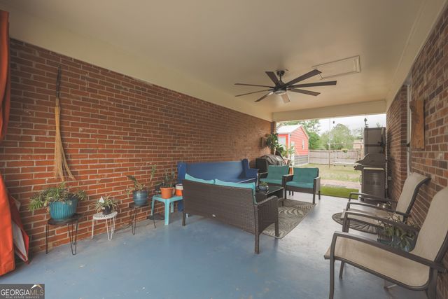 106 Beaver Drive, Blackshear, GA 31516