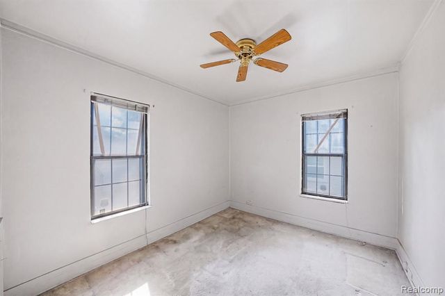 21946 Hayes Avenue, Eastpointe, MI 48021