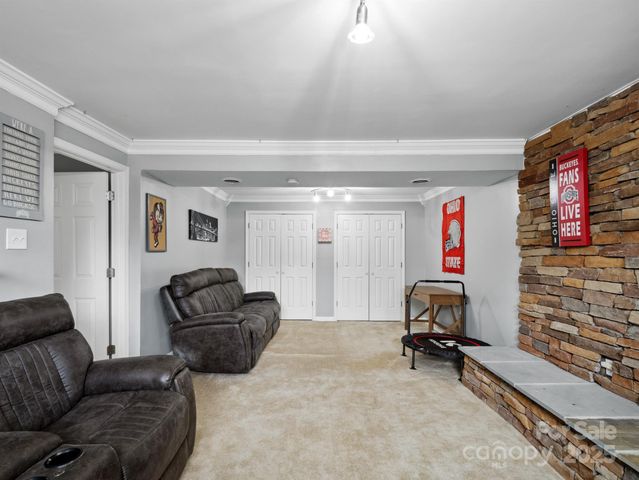 2200 Peninsula Avenue, Shelby, NC 28150