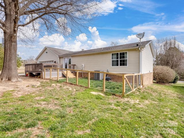 2200 Peninsula Avenue, Shelby, NC 28150