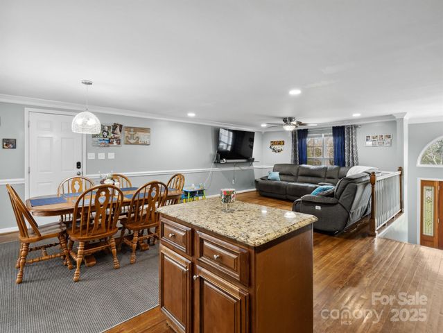 2200 Peninsula Avenue, Shelby, NC 28150