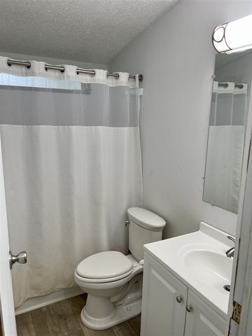 8771 Chain O Lakes Drive, Delton, MI 49046