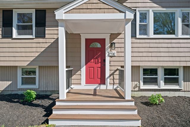 178 Morse St, Sharon, MA 02067