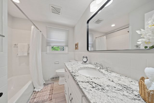 178 Morse St, Sharon, MA 02067