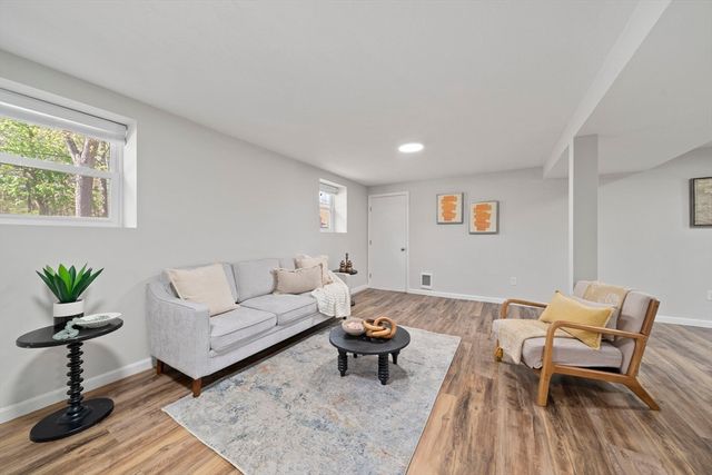 178 Morse St, Sharon, MA 02067