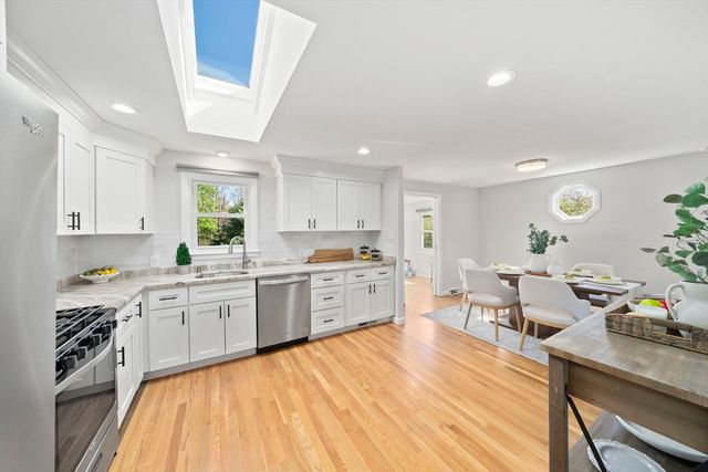 178 Morse St, Sharon, MA 02067