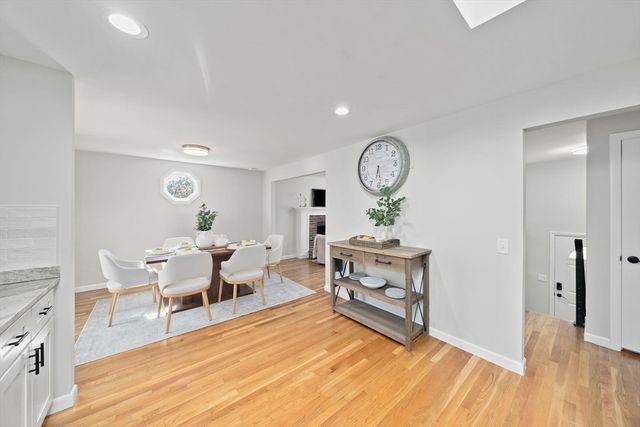 178 Morse St, Sharon, MA 02067