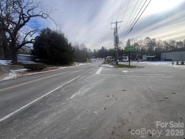 4450 US 70 Highway E, Marion, NC 28752