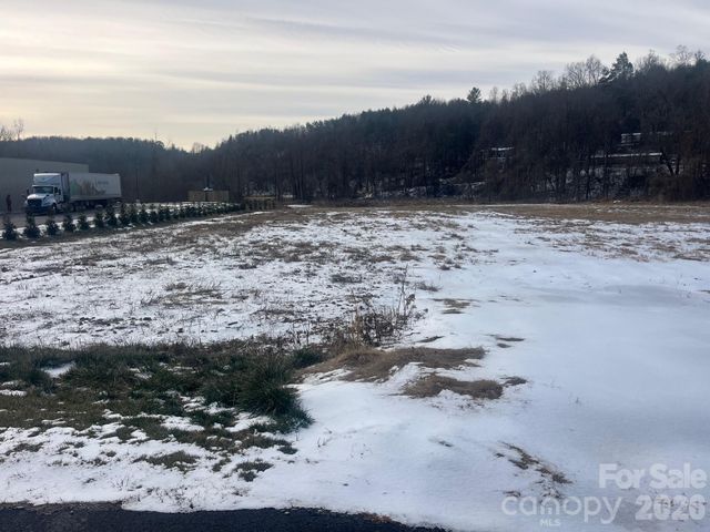 4450 US 70 Highway E, Marion, NC 28752