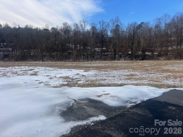 4450 US 70 Highway E, Marion, NC 28752