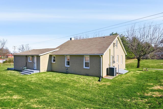 143 Double Springs Rd, Cookeville, TN 38501