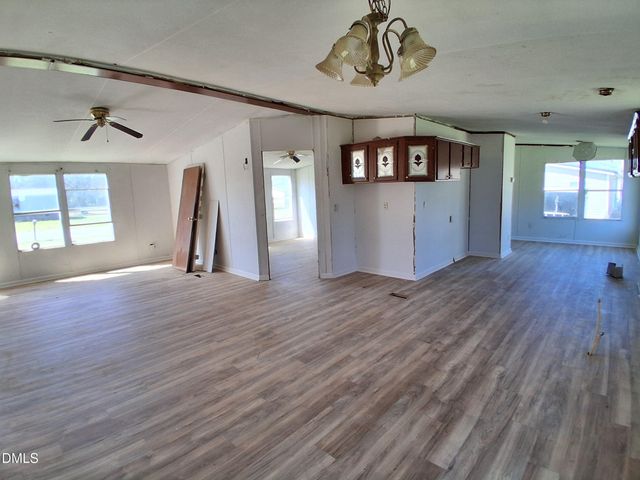4725 Desert Ridge Road, Parkton, NC 28371