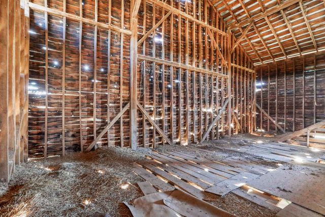 329 MILLER RD, Edinburg, VA 22824