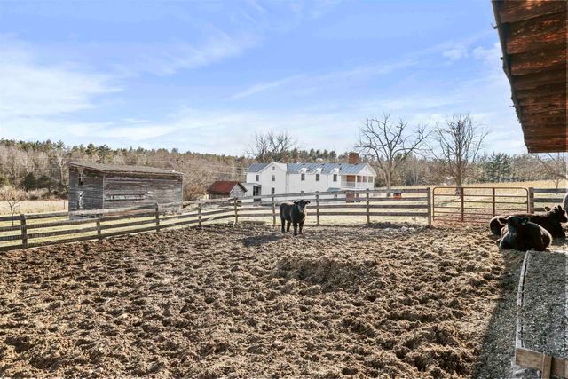 329 MILLER RD, Edinburg, VA 22824