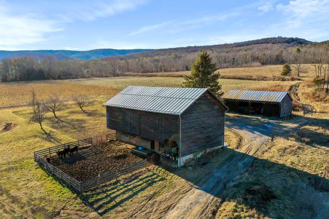 329 MILLER RD, Edinburg, VA 22824