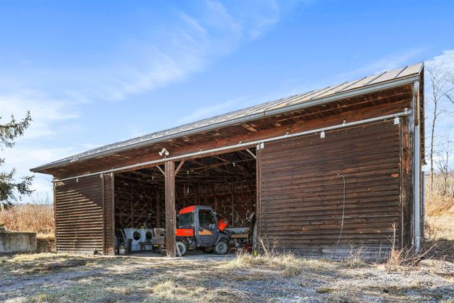 329 MILLER RD, Edinburg, VA 22824