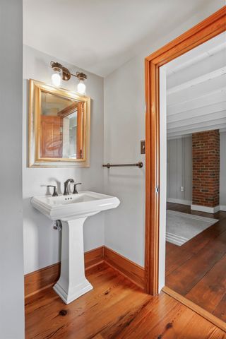329 MILLER RD, Edinburg, VA 22824